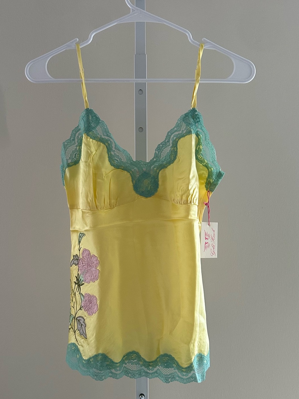 Yellow Lace-Trim Camisole Top with Green Accent